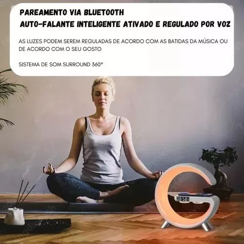 Luminária Inteligente "G" com Caixa de Som Bluetooth e Carregador de Indução